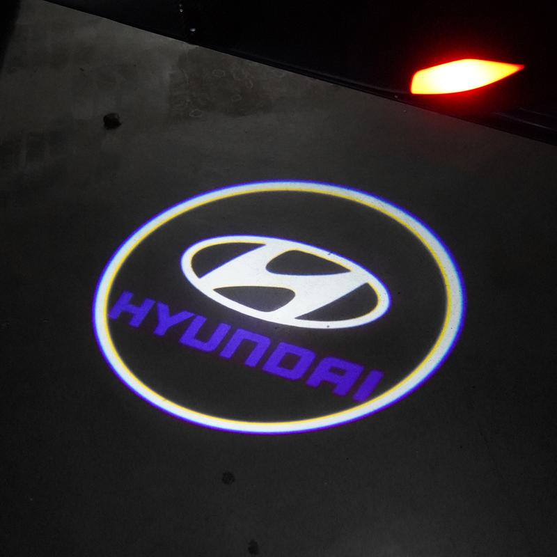 Auton oven logoprojektorisetti